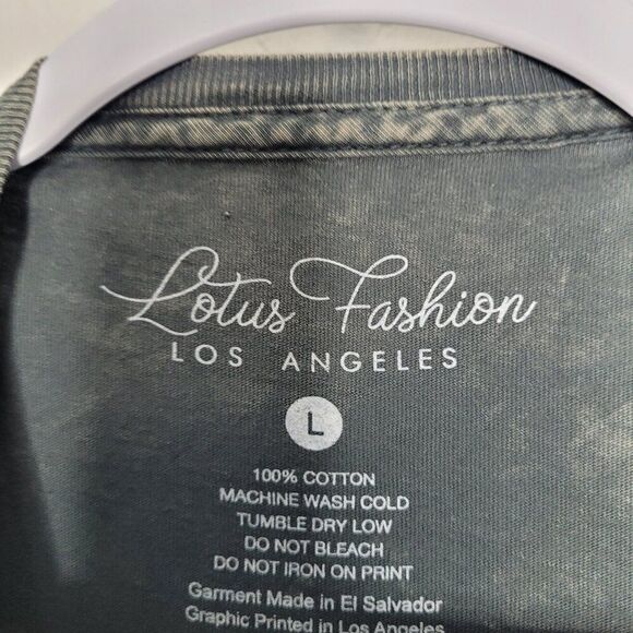 Sweetheart of the Rodeo grunge pinup lived in short sleeve shirt size large - Picture 3 of 5